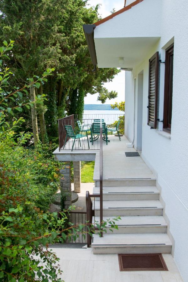 Beautiful Apartment With Picturesque View And Free Parking ポルトローシュ エクステリア 写真