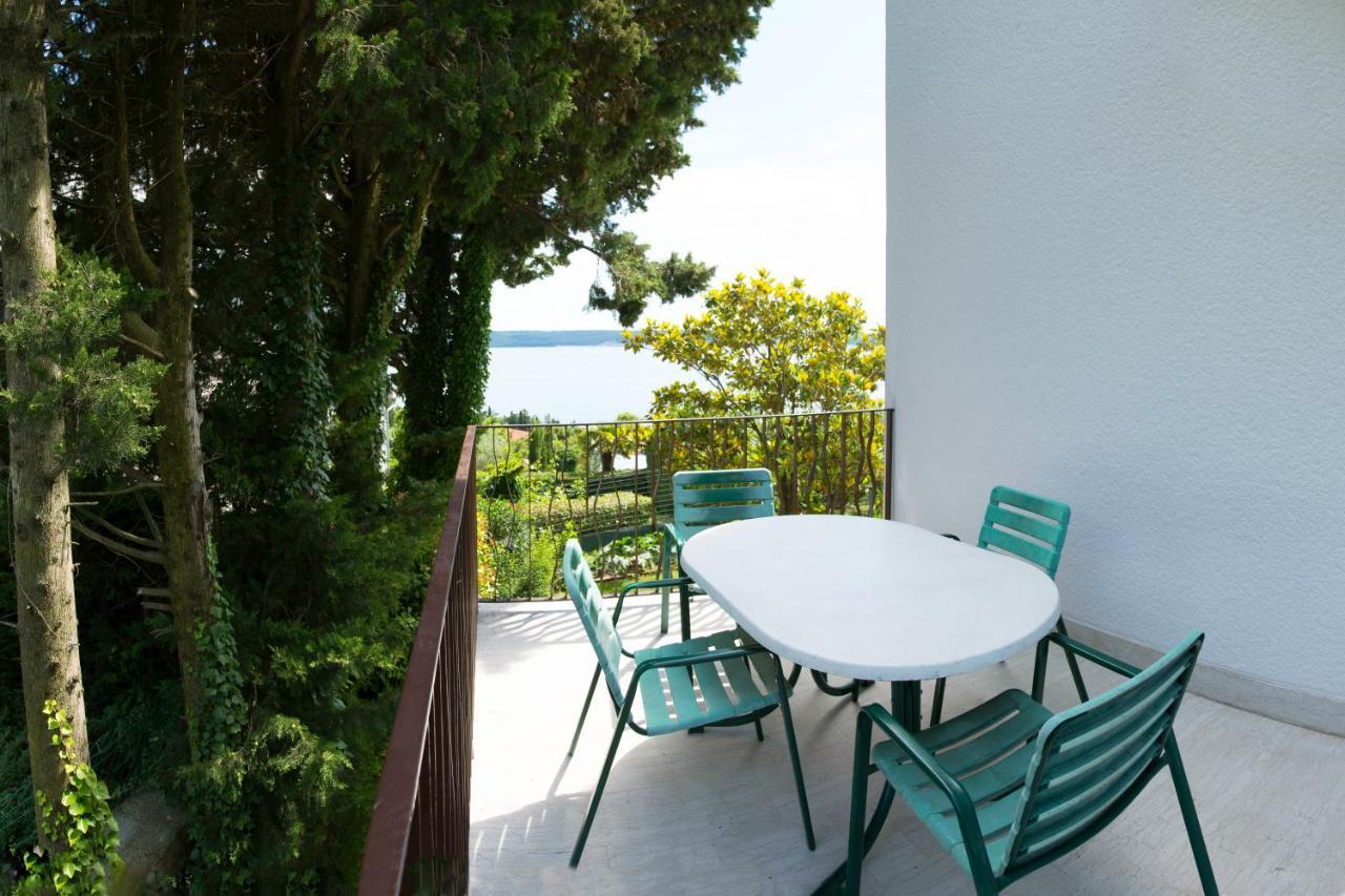 Beautiful Apartment With Picturesque View And Free Parking ポルトローシュ エクステリア 写真