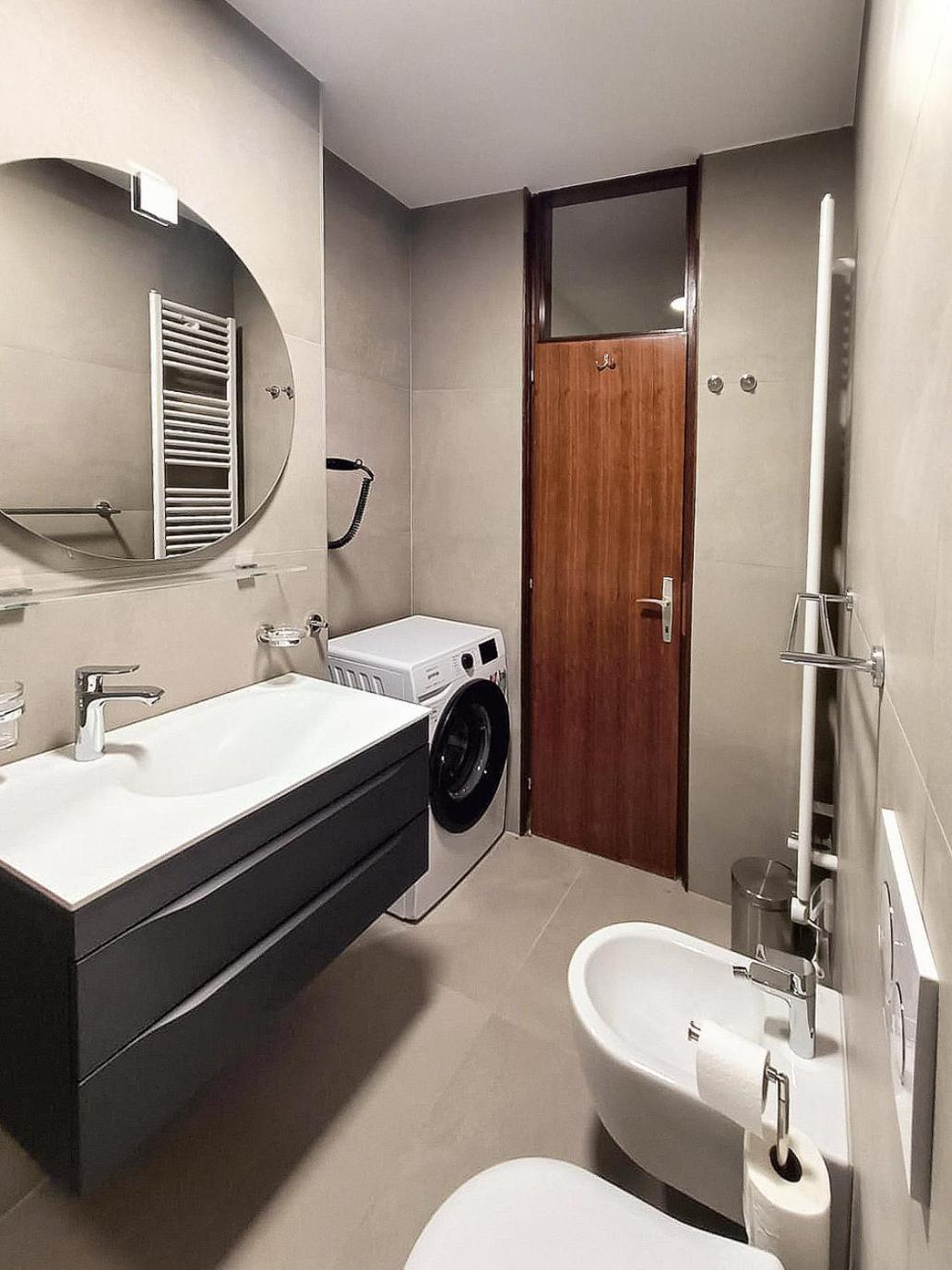 Beautiful Apartment With Picturesque View And Free Parking ポルトローシュ エクステリア 写真